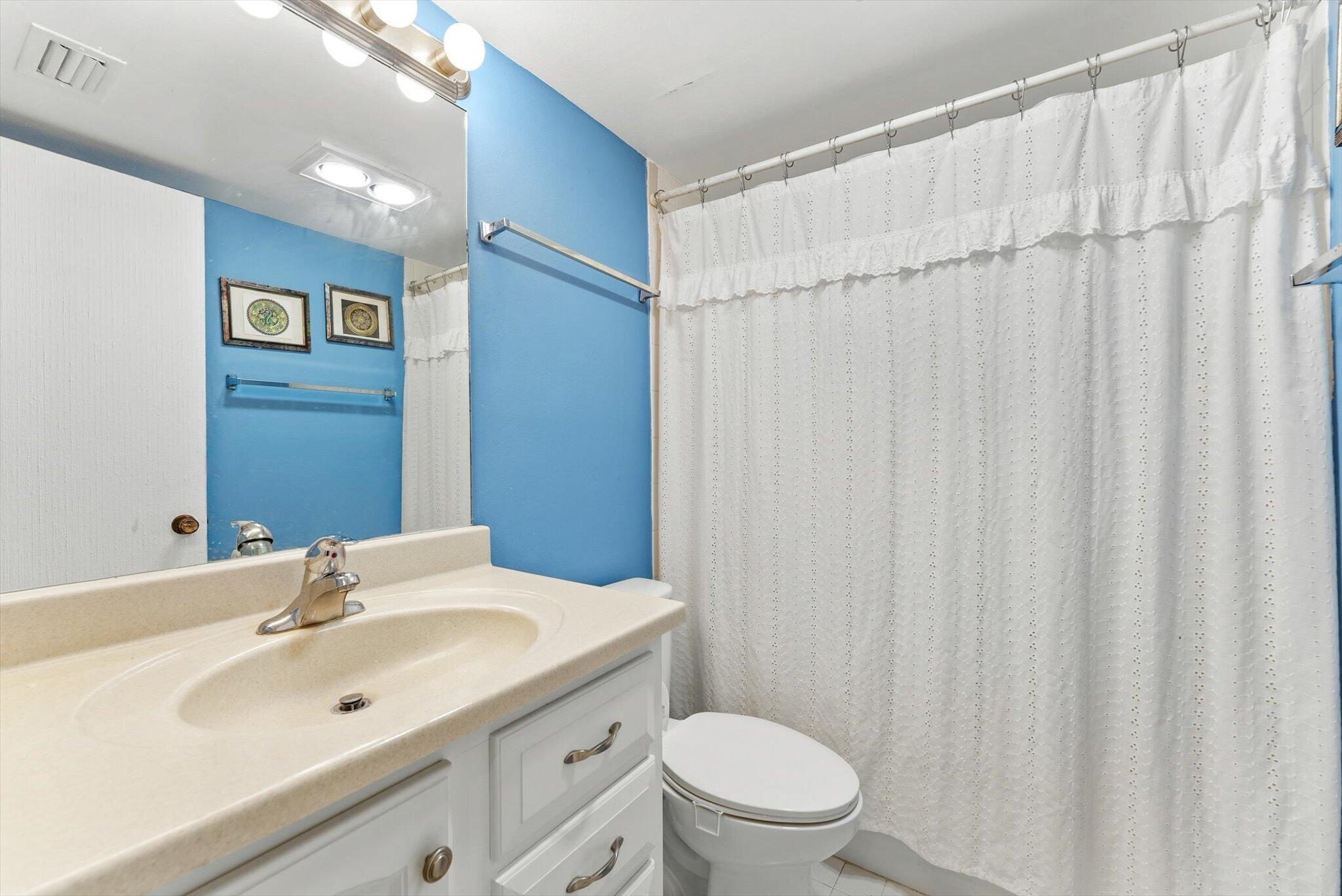 5635 QUEEN PALM Court D