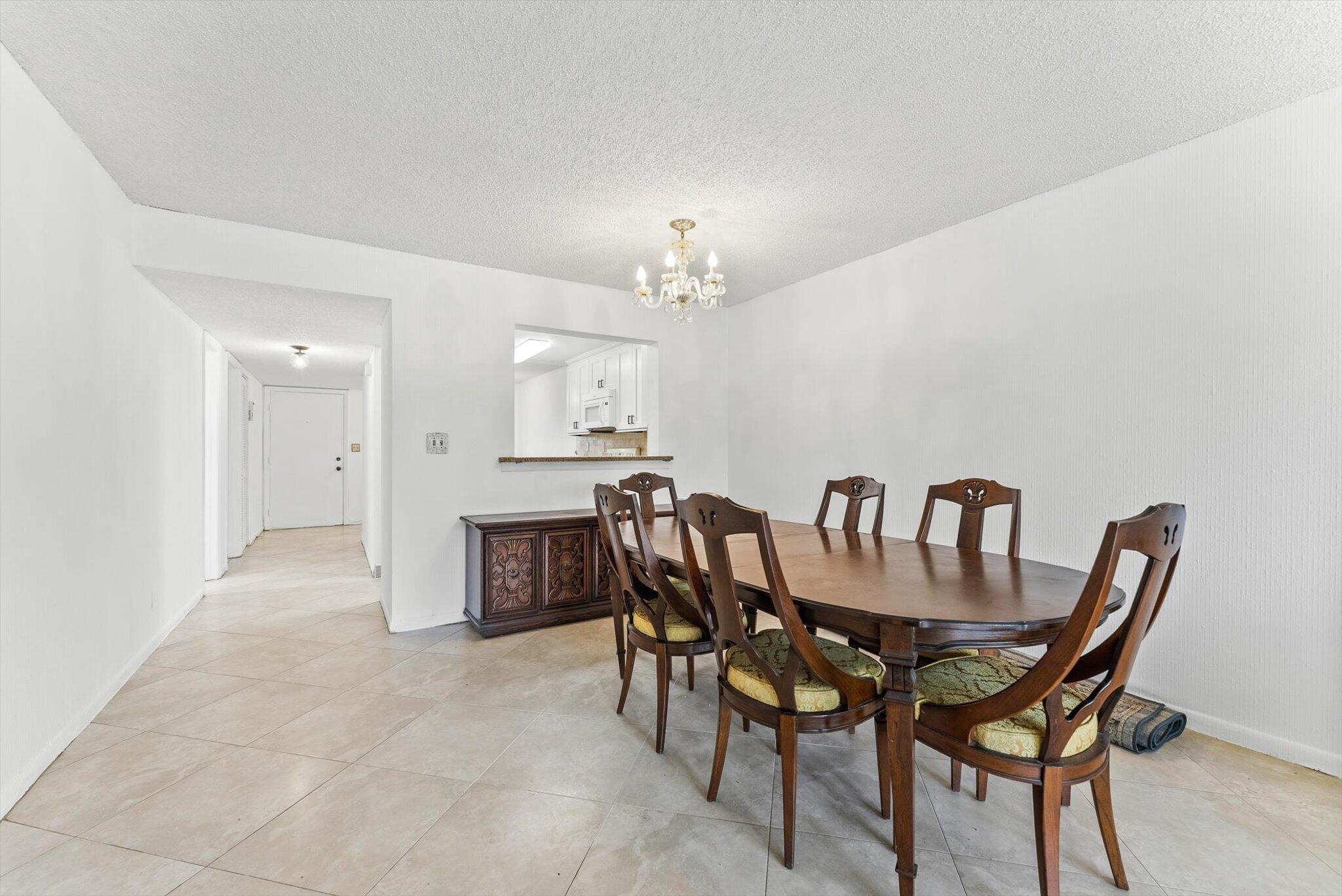 5635 QUEEN PALM Court D