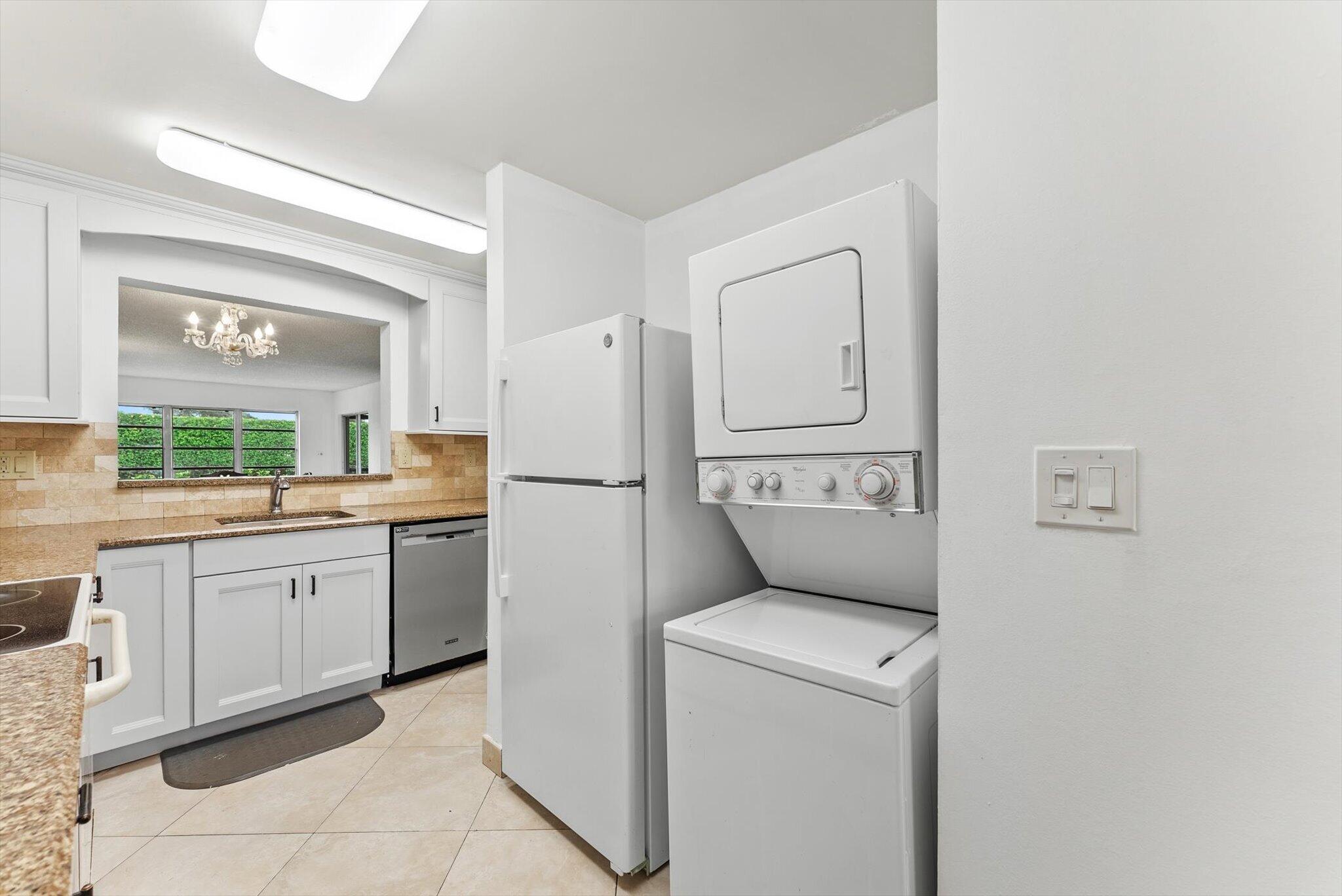 5635 QUEEN PALM Court D