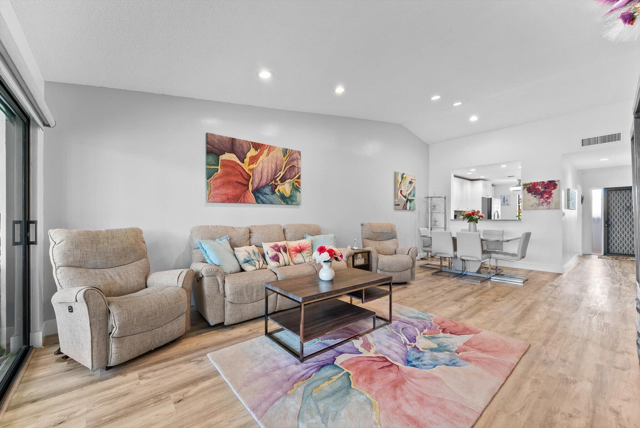 5152 Golfview Court 1825