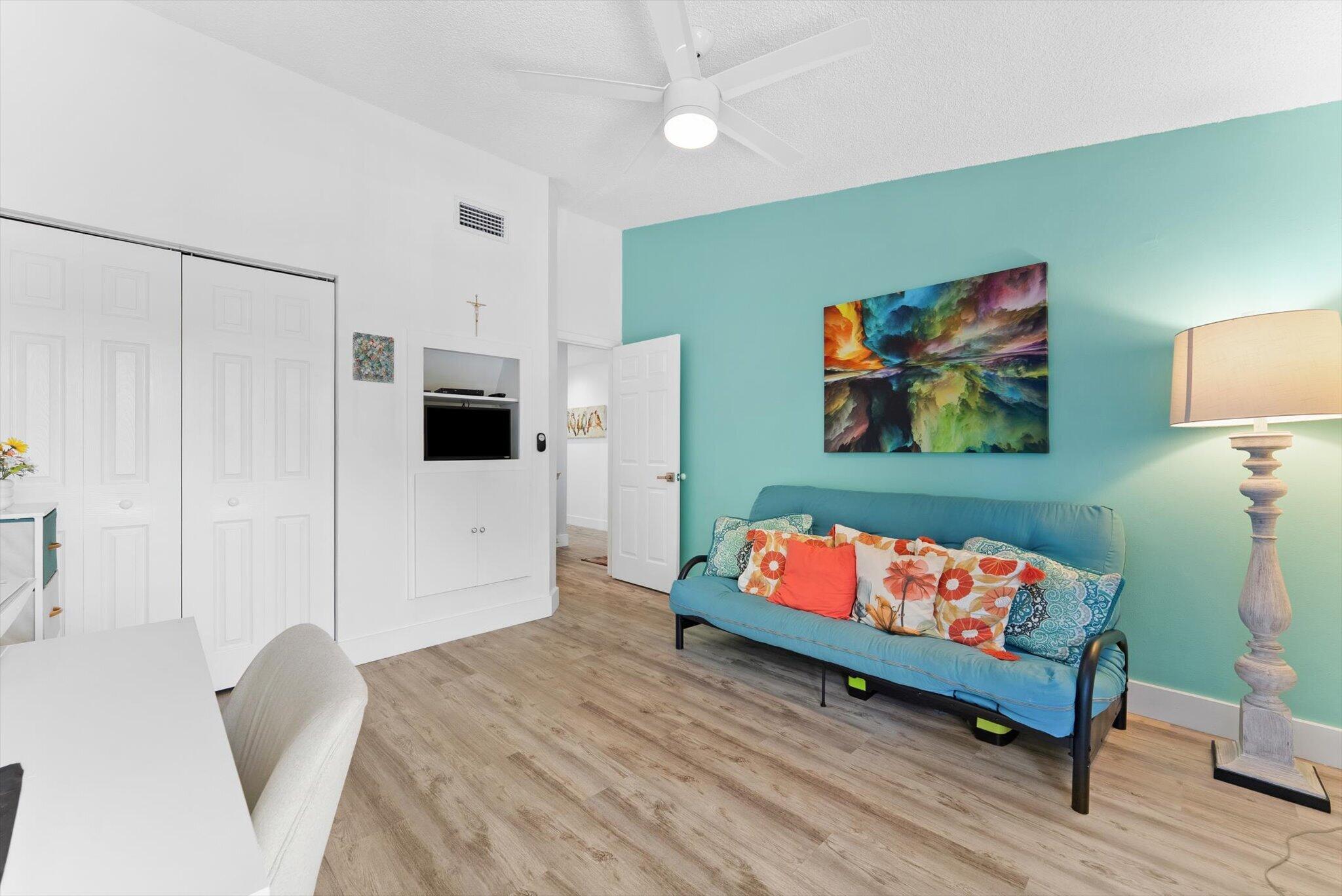 5152 Golfview Court 1825