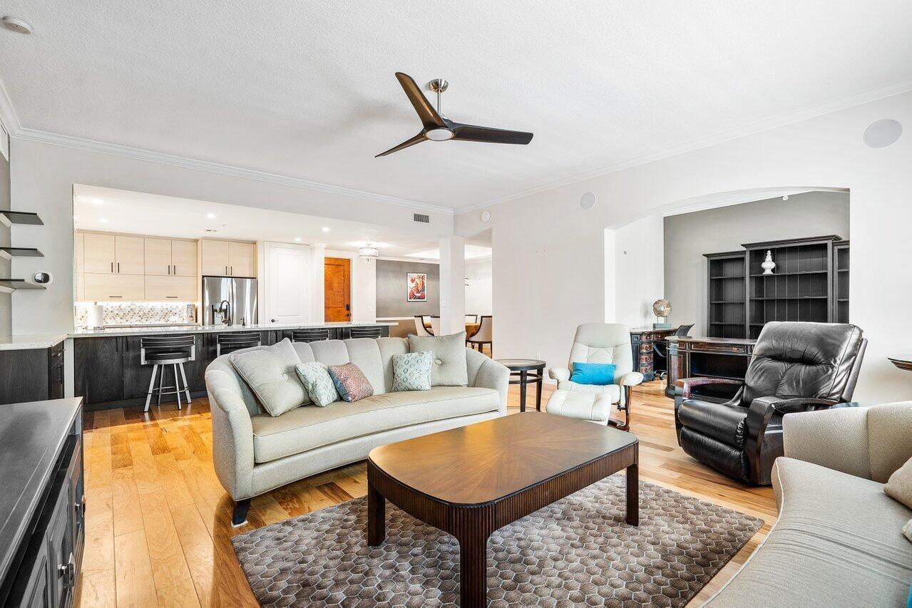 200 NE 2nd Avenue 209
