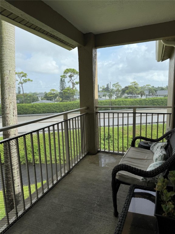 1705 Palm Cove Blvd 307