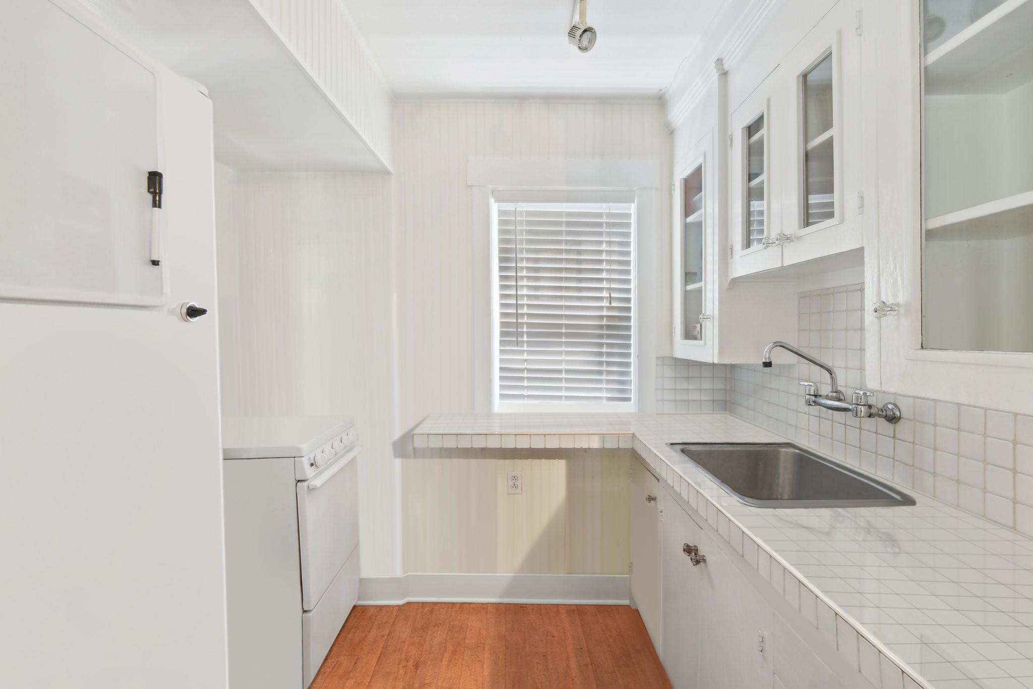 114 NE 10th Street