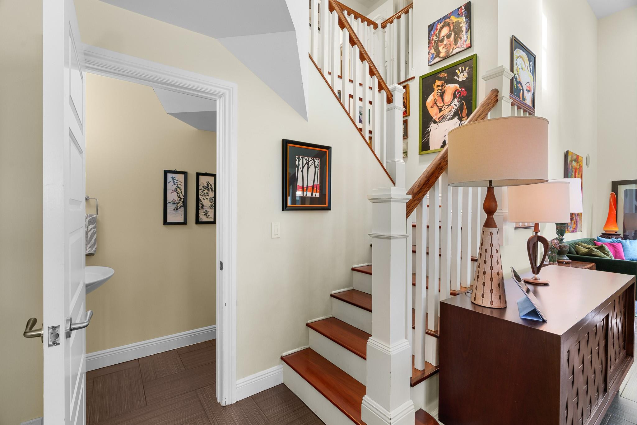 114 NE 10th Street