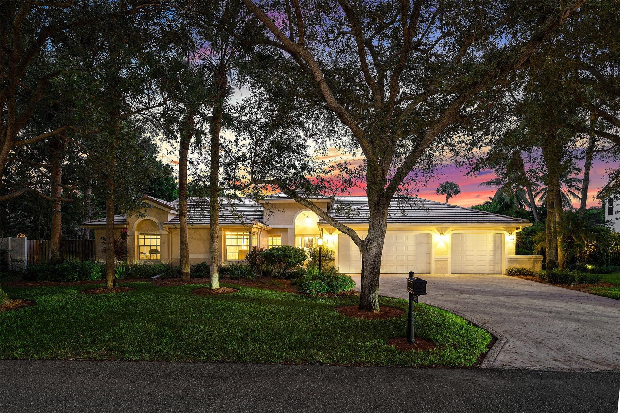 2855 Hampton Circle