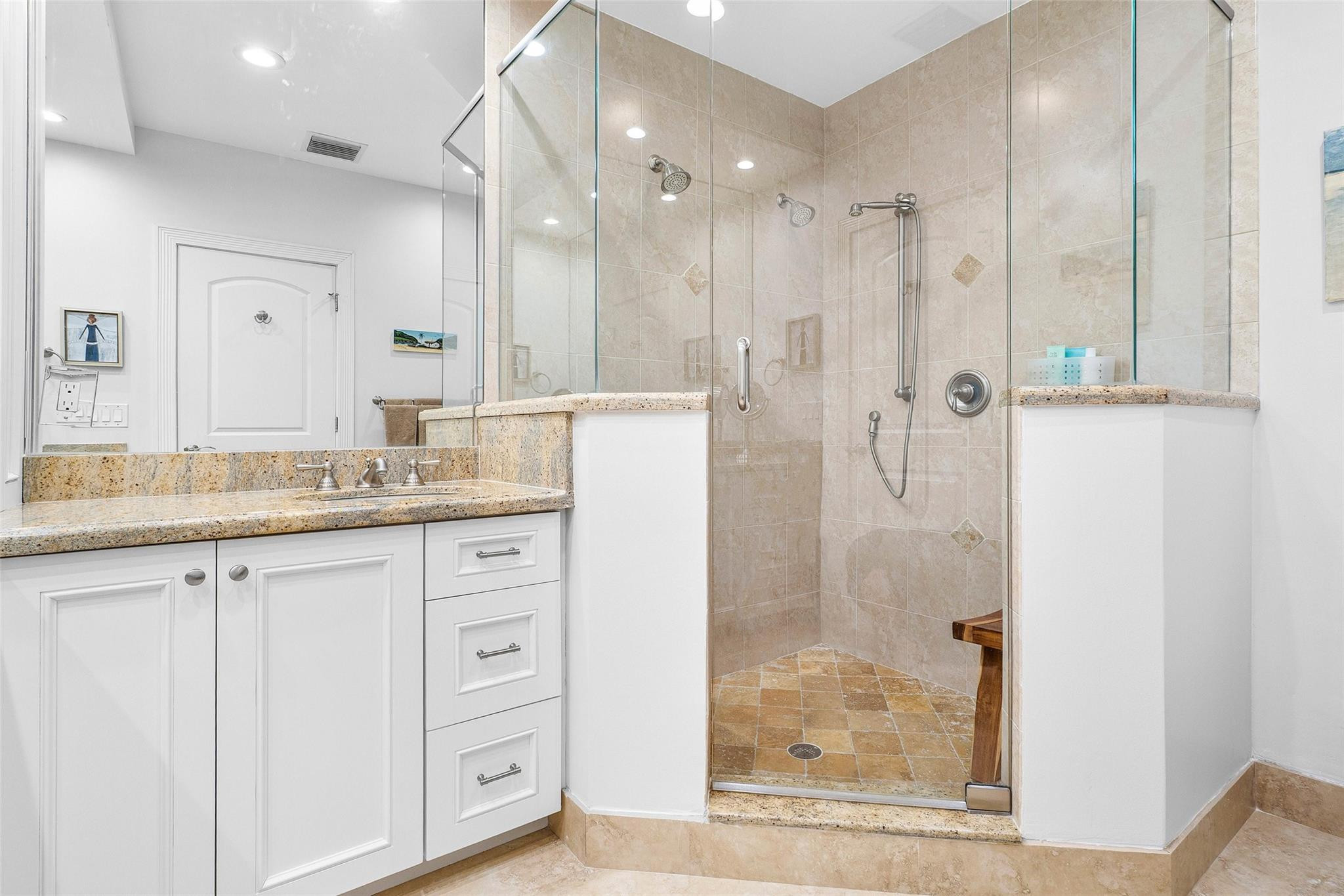 2855 Hampton Circle