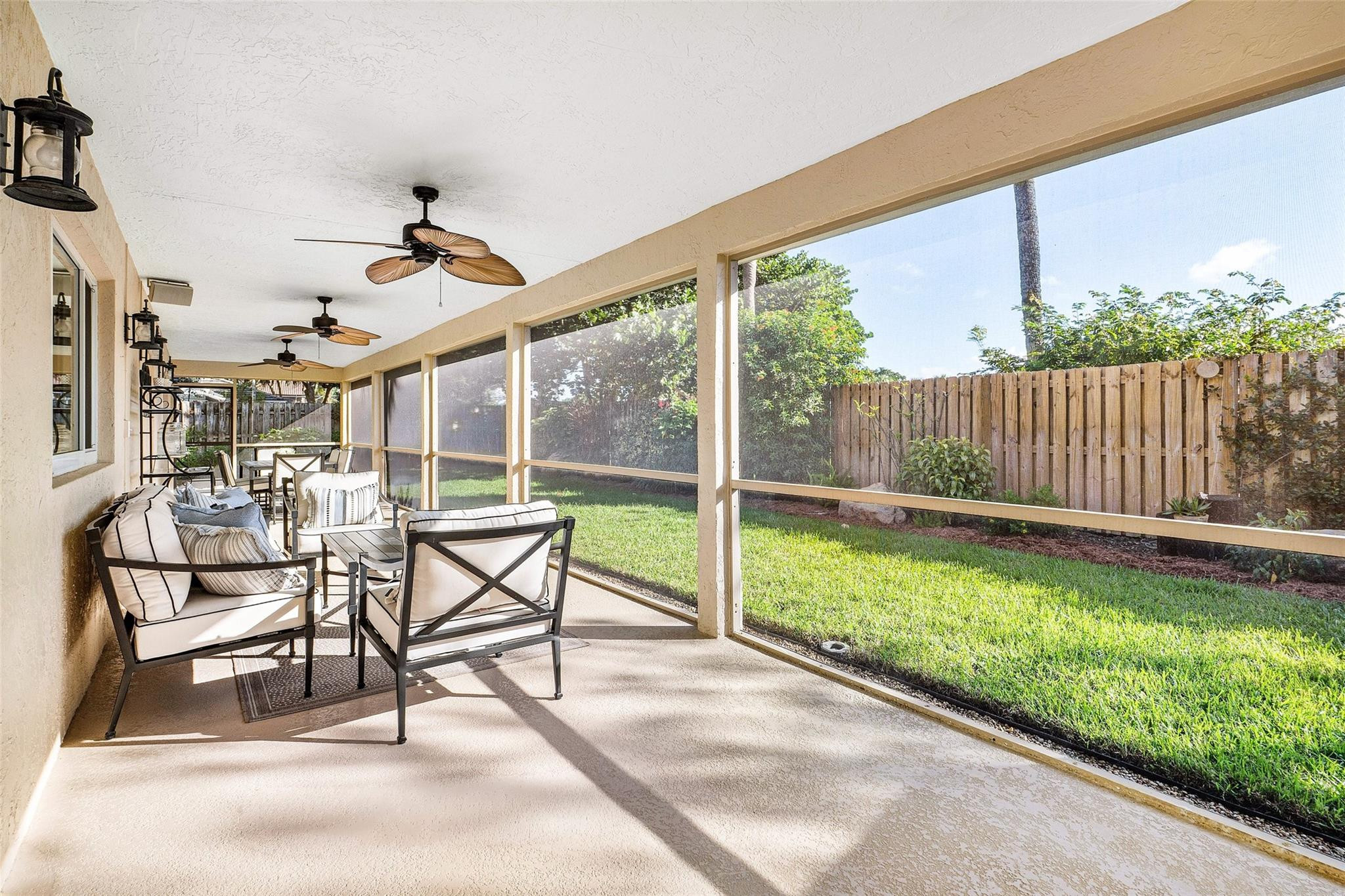 2855 Hampton Circle