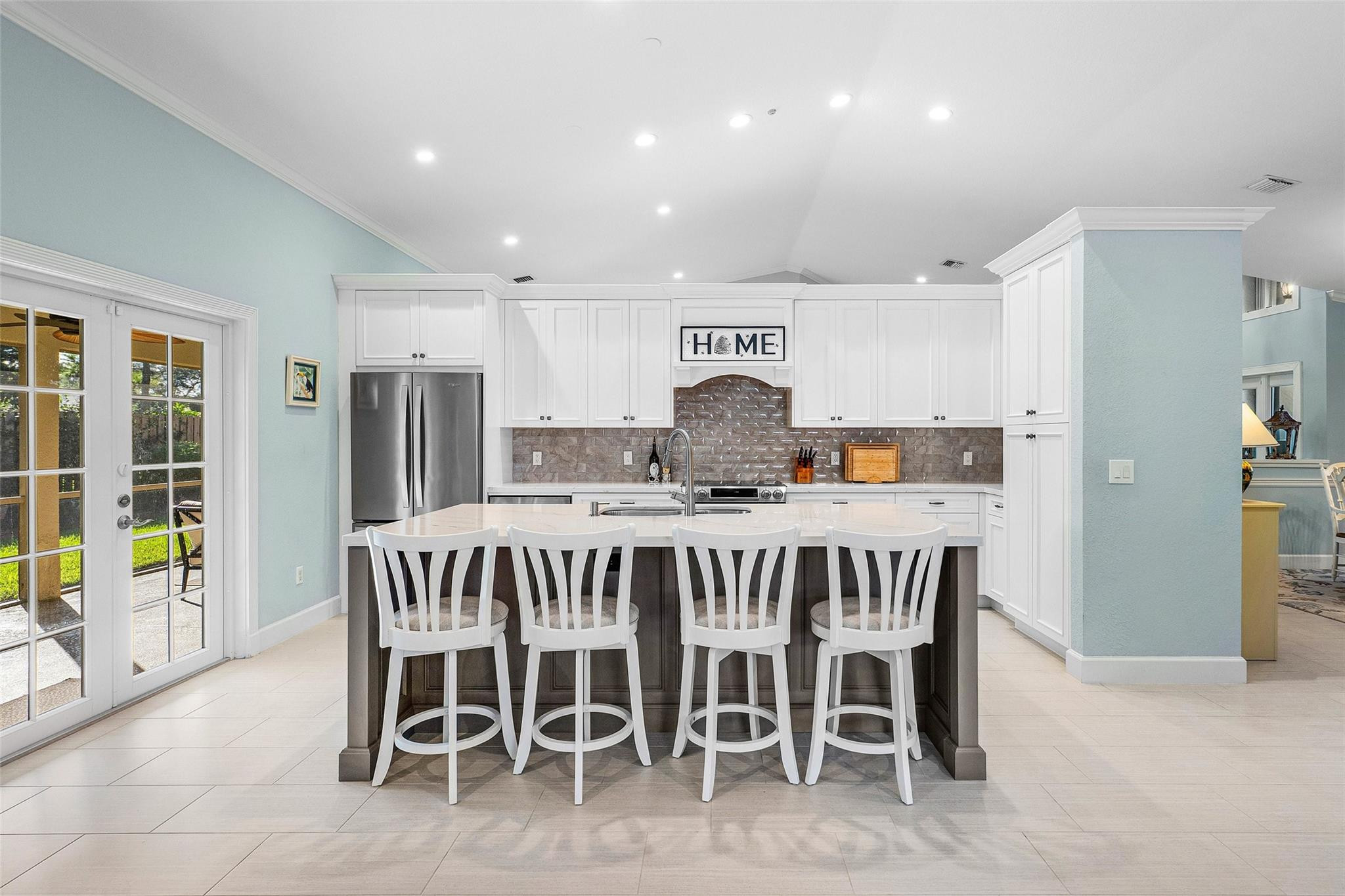 2855 Hampton Circle