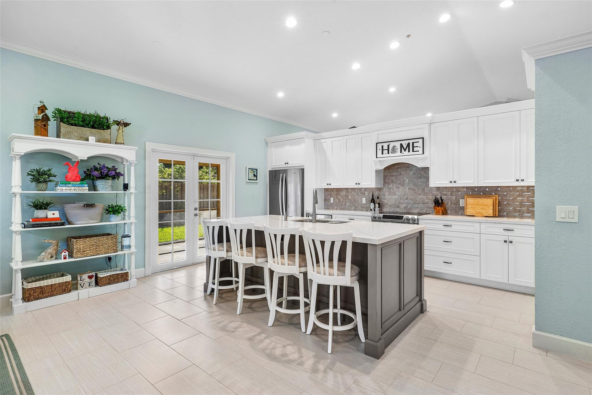 2855 Hampton Circle