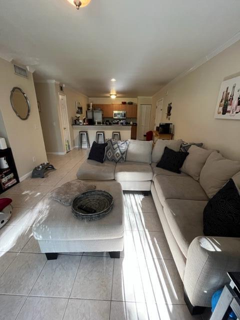 1740 Palm Cove Boulevard 4103