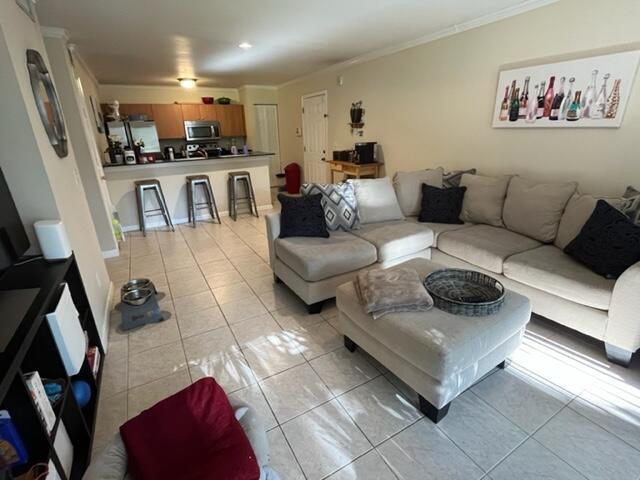 1740 Palm Cove Boulevard 4103