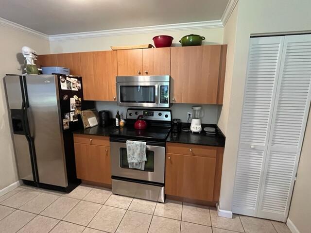 1740 Palm Cove Boulevard 4103