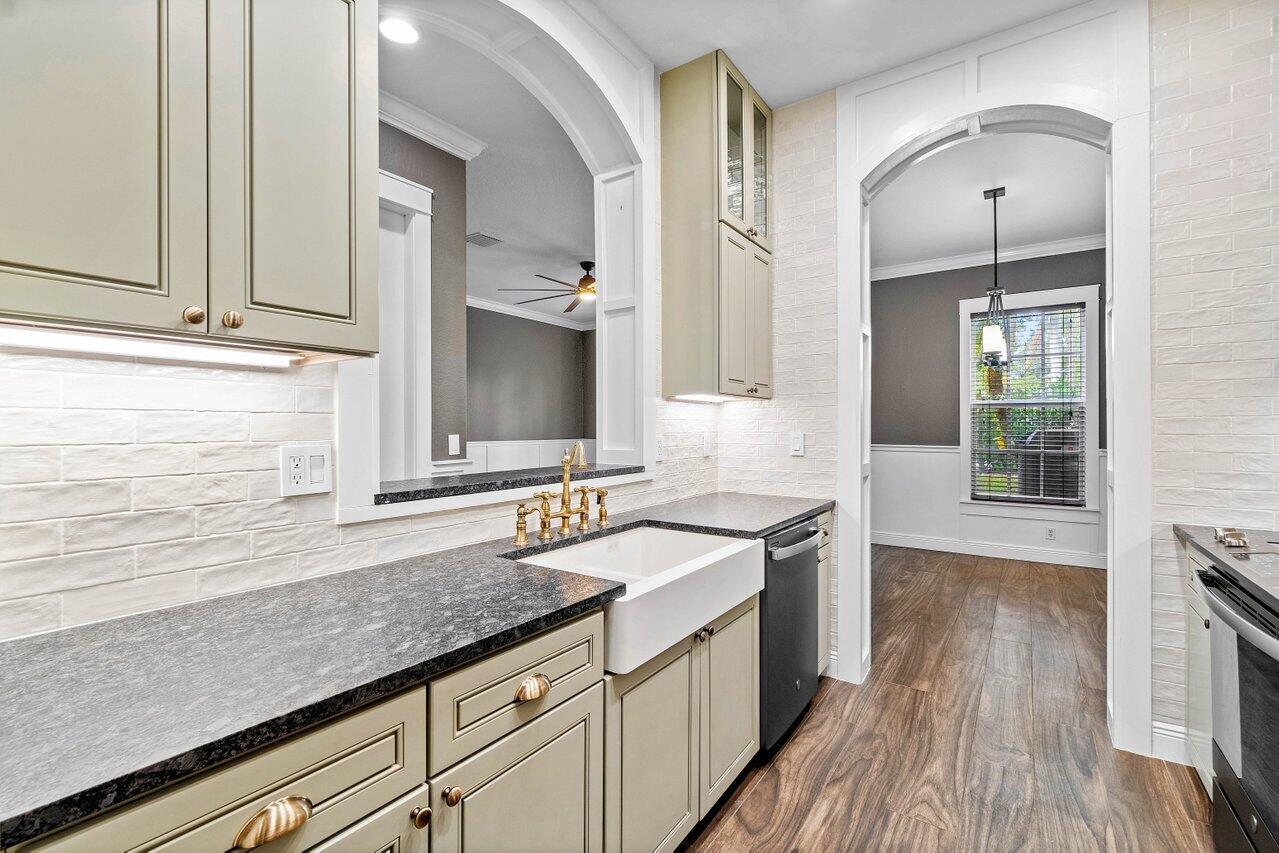 2789 Eagle Rock Circle 2