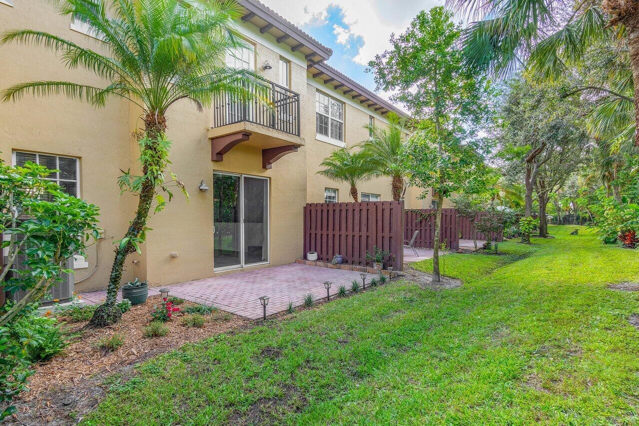 2789 Eagle Rock Circle 2