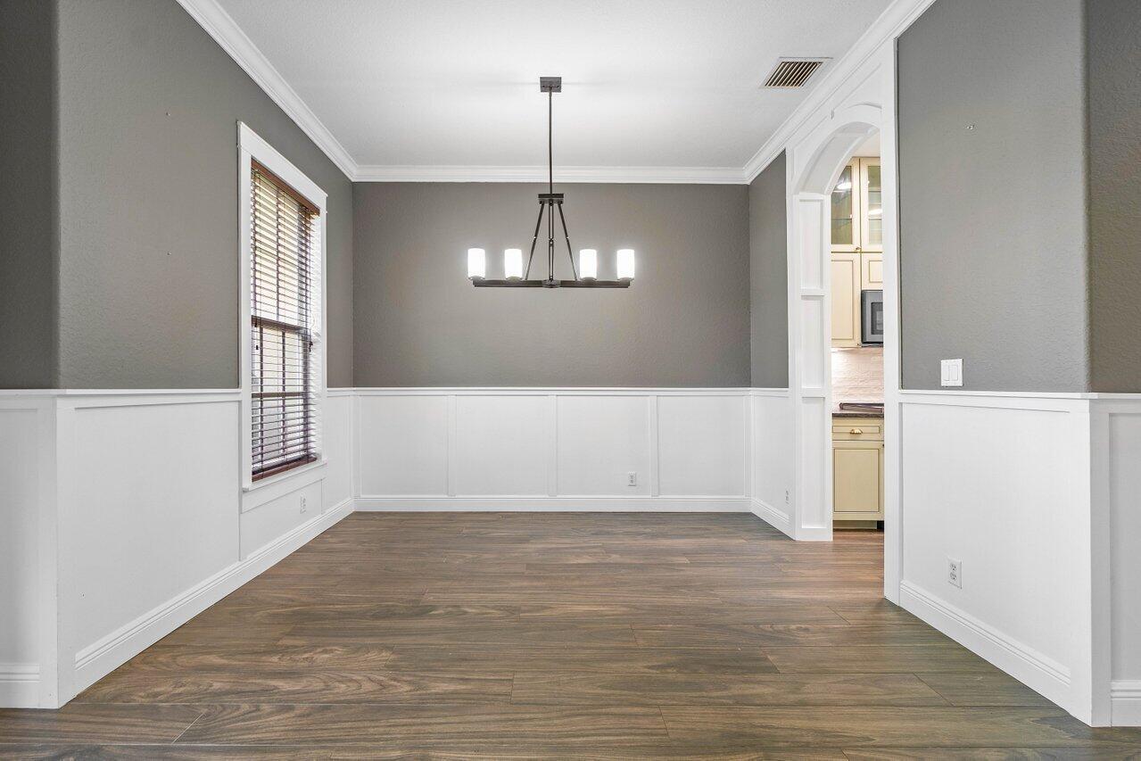 2789 Eagle Rock Circle 2