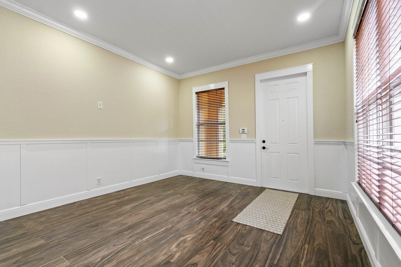 2789 Eagle Rock Circle 2