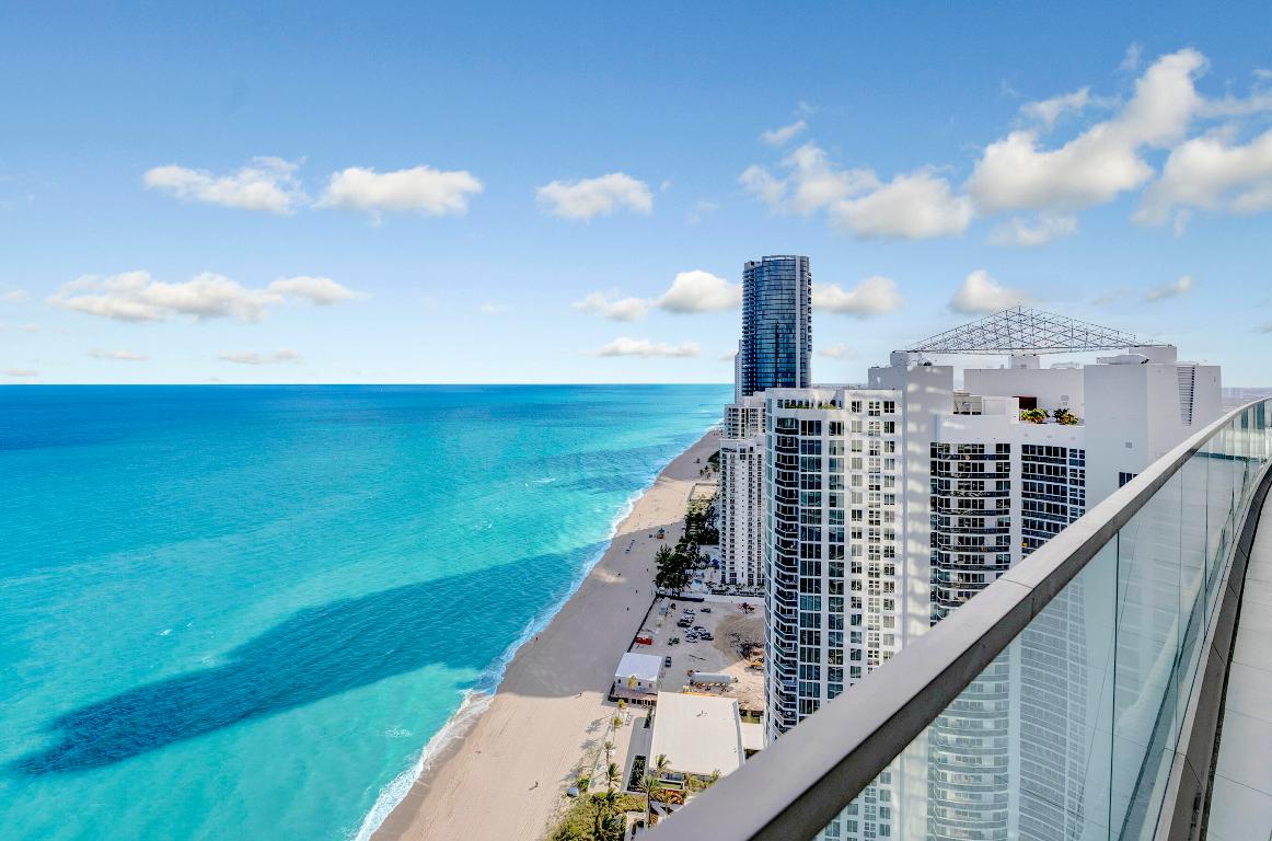 18975 Collins Avenue 3201