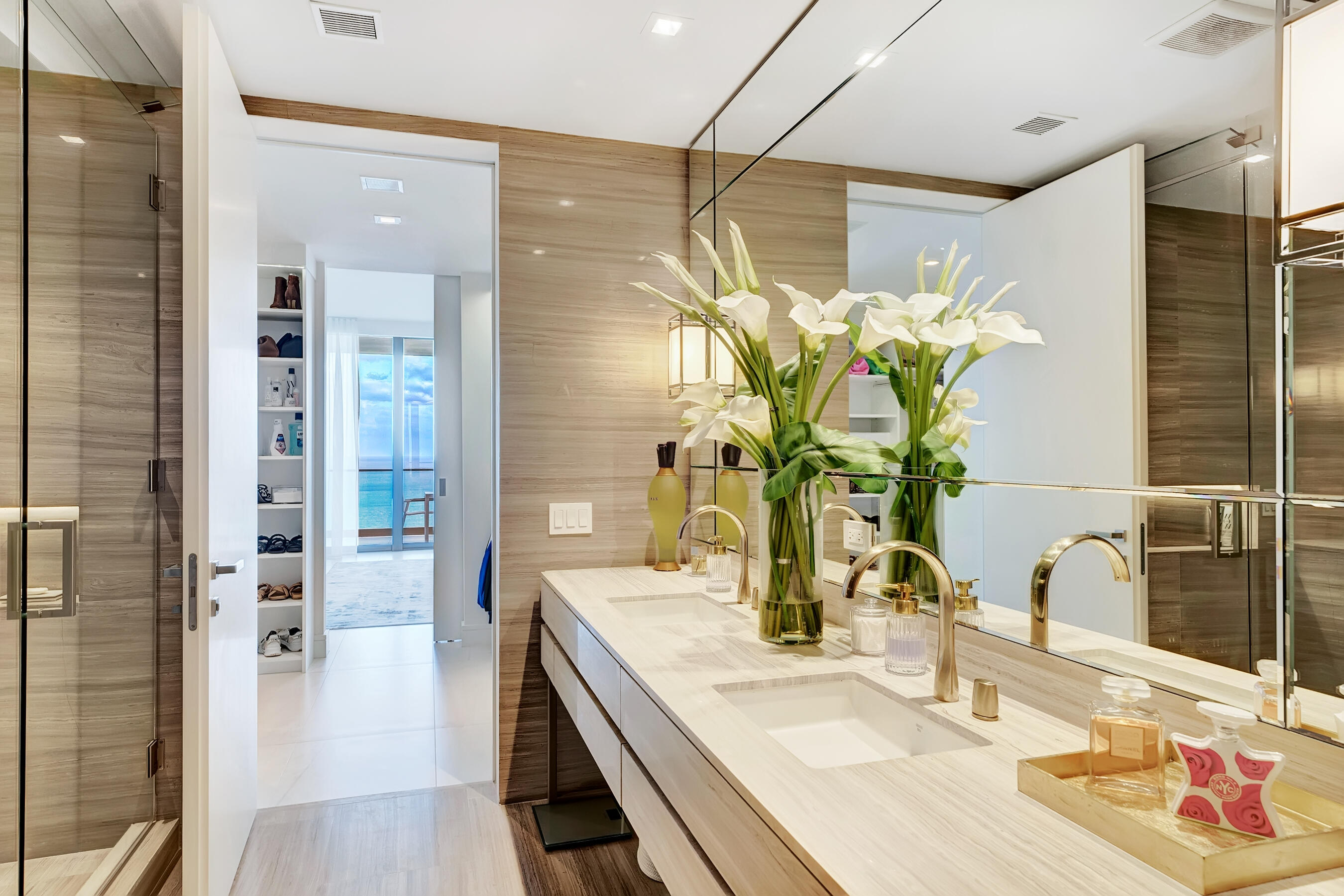 18975 Collins Avenue 3201