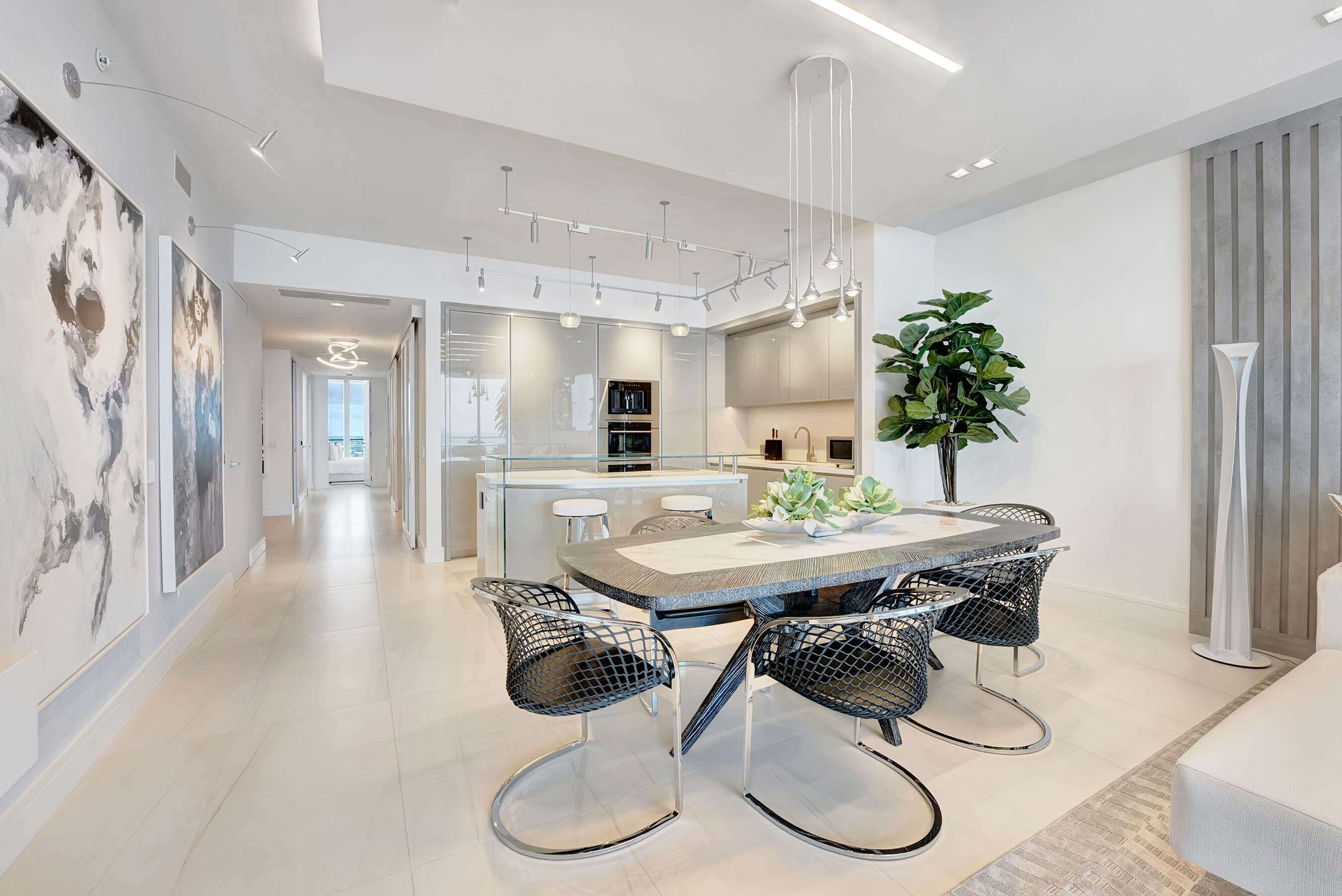 18975 Collins Avenue 3201