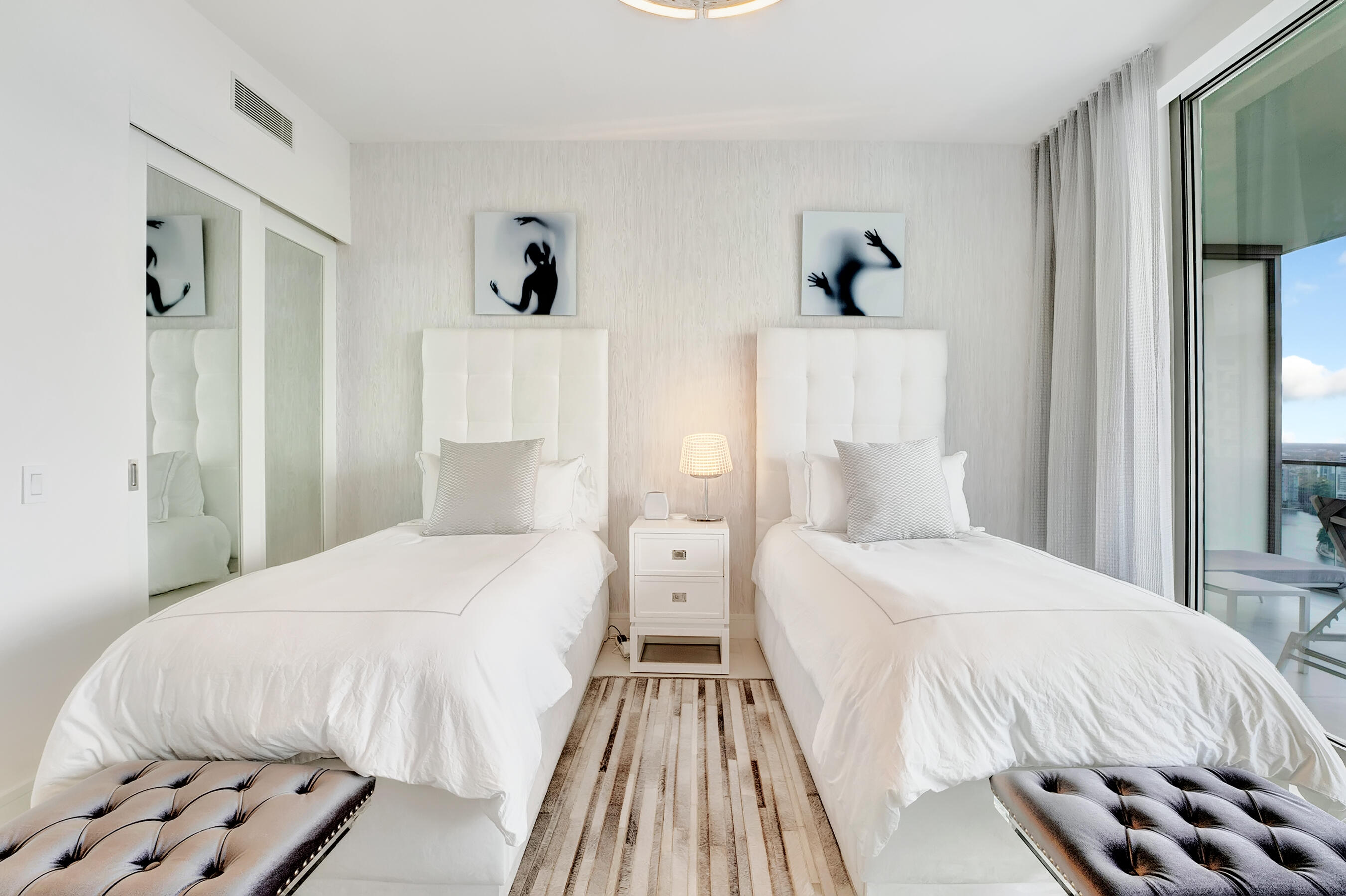 18975 Collins Avenue 3201