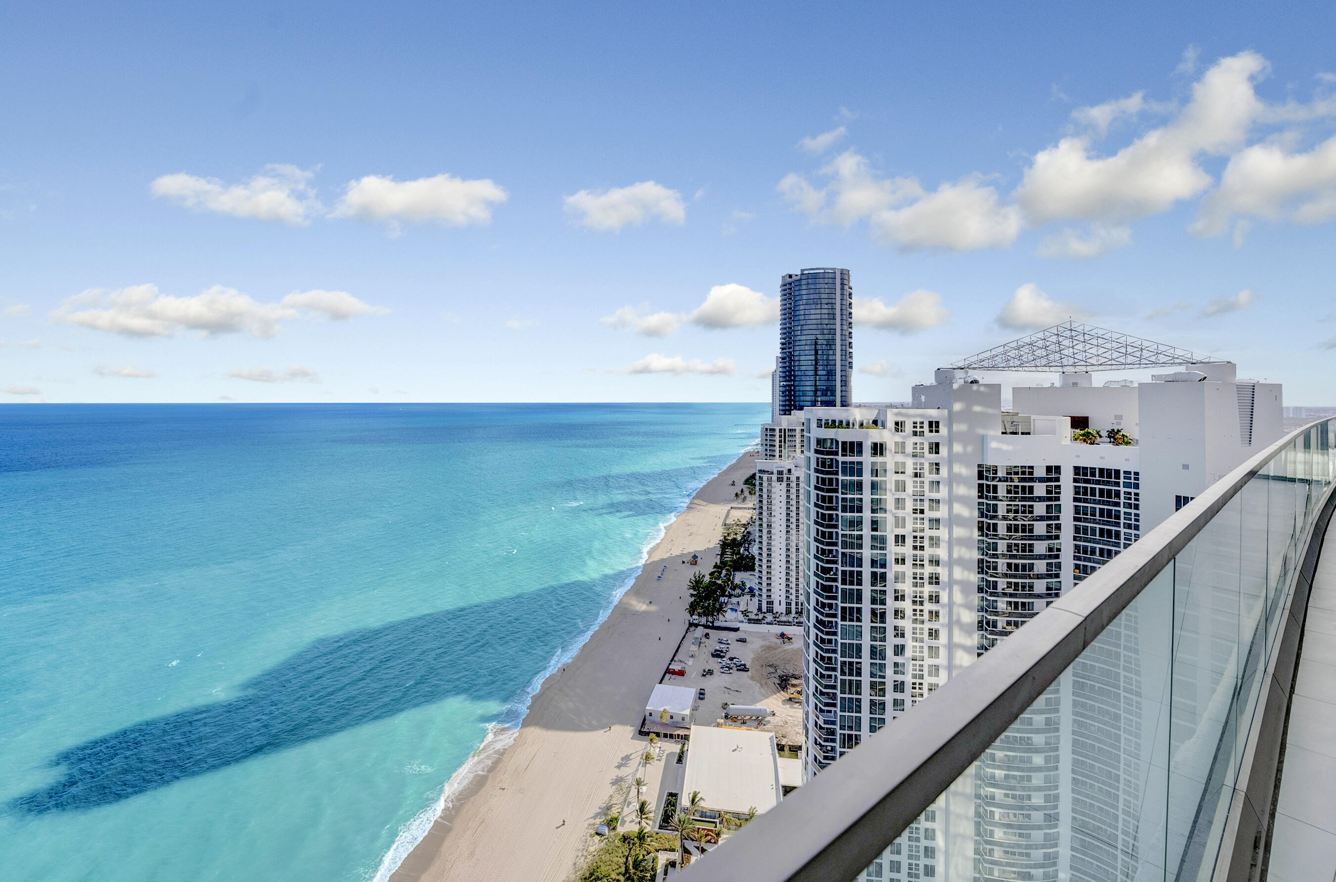 18975 Collins Avenue 3201