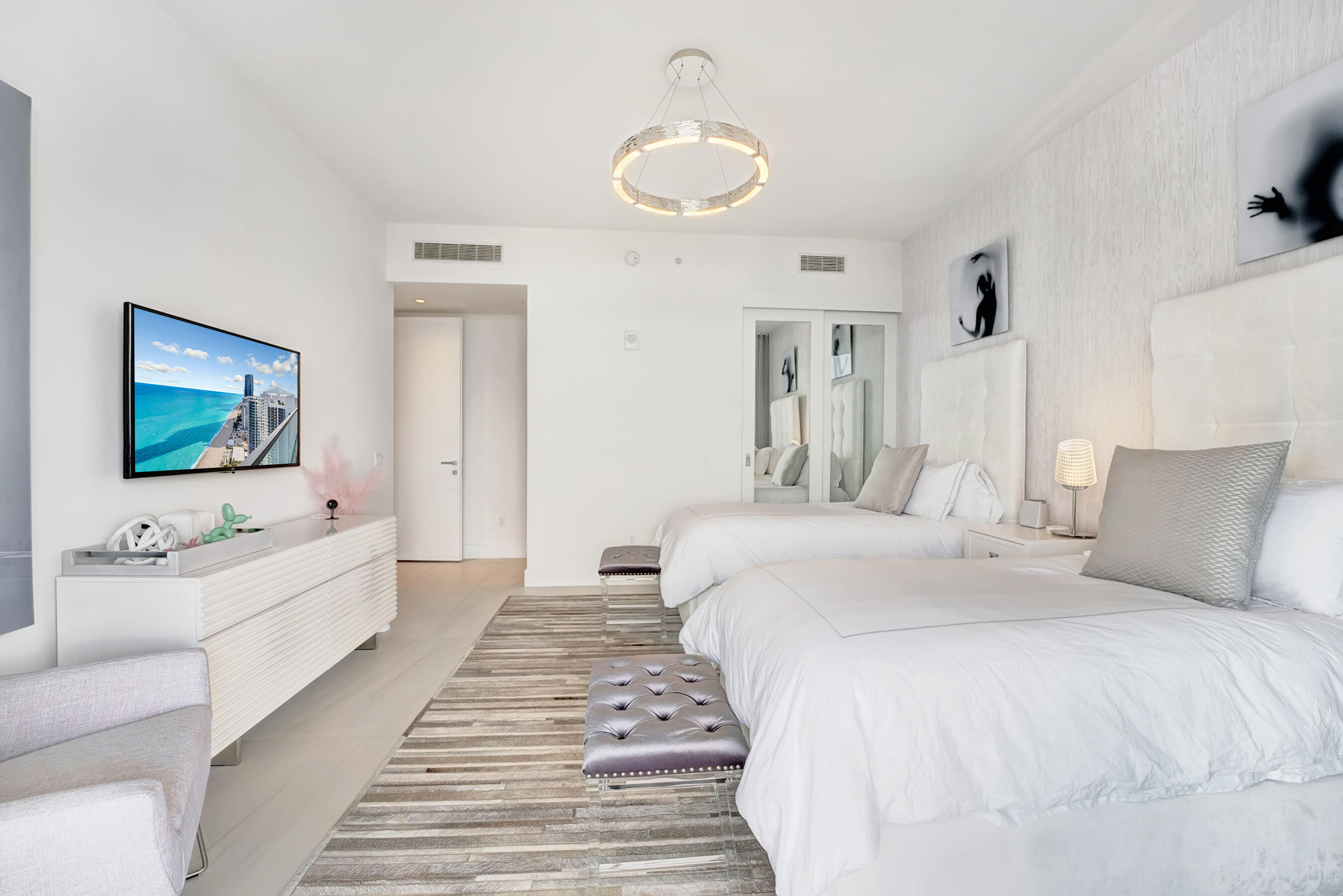 18975 Collins Avenue 3201