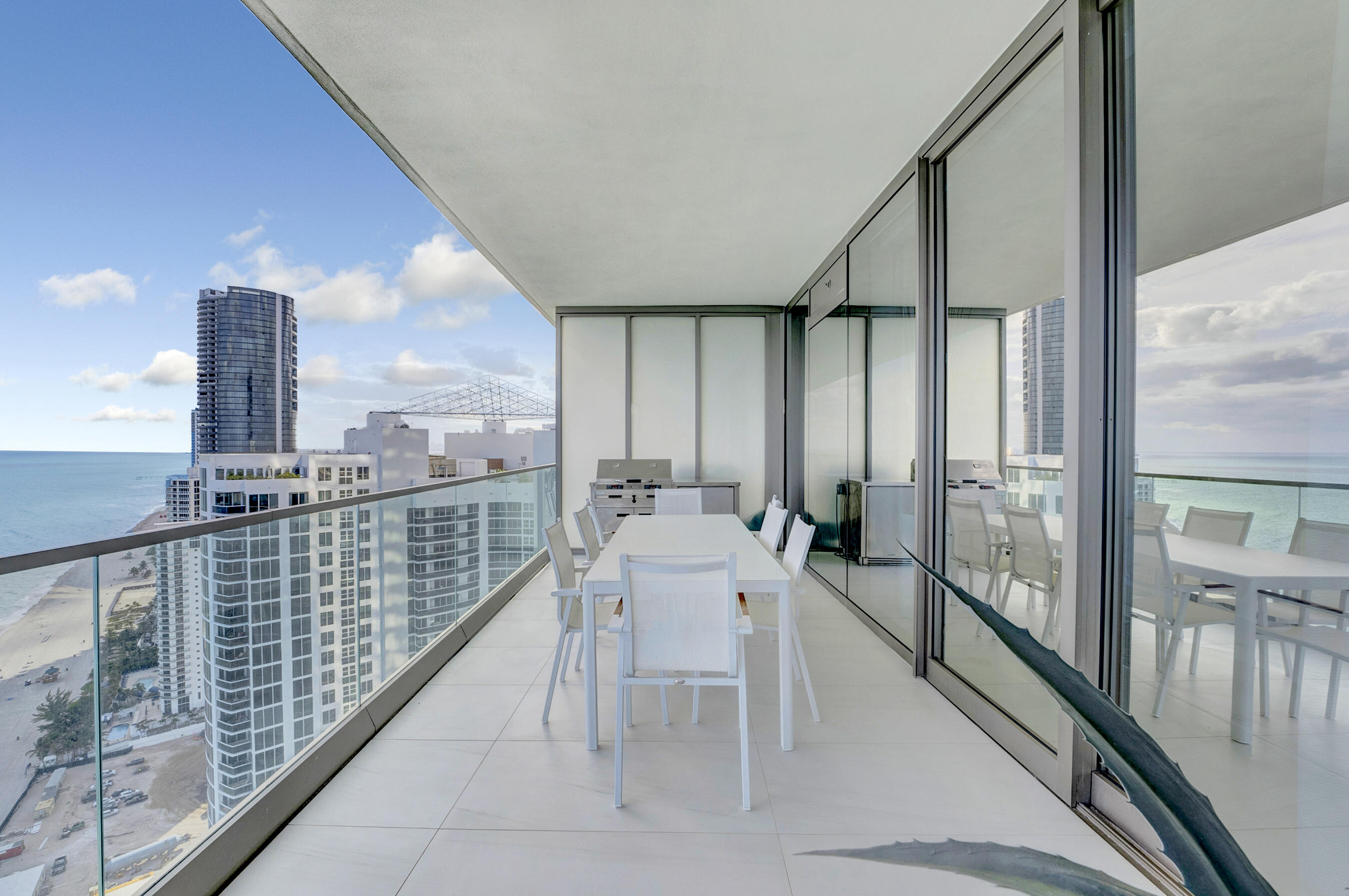 18975 Collins Avenue 3201