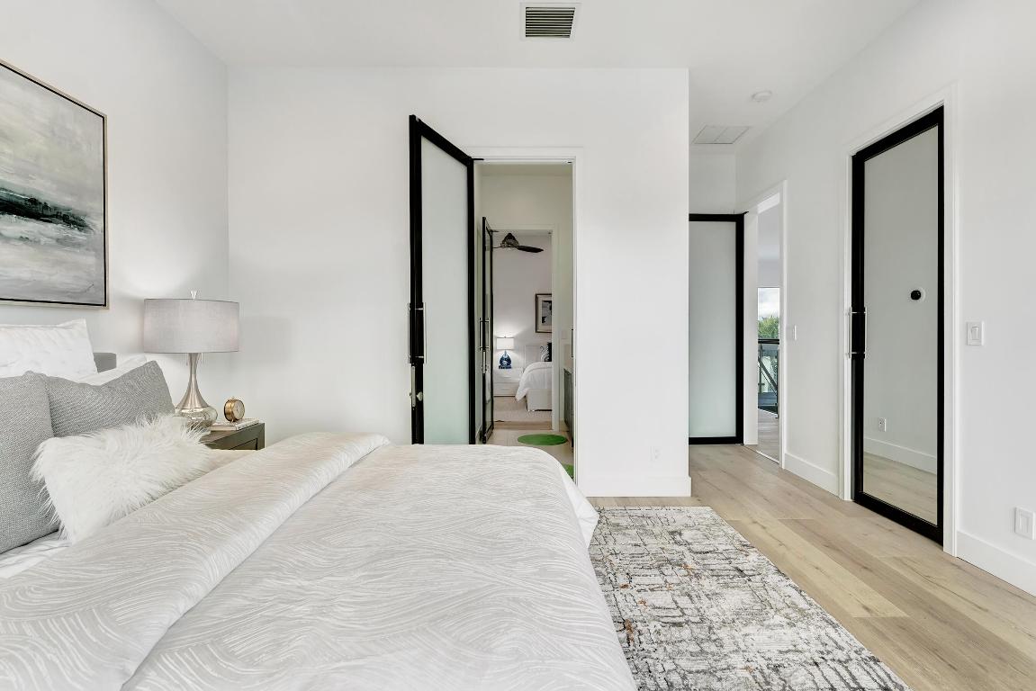 1005 Rhodes Villa Avenue