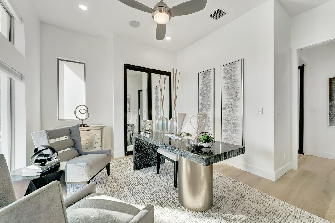 1005 Rhodes Villa Avenue