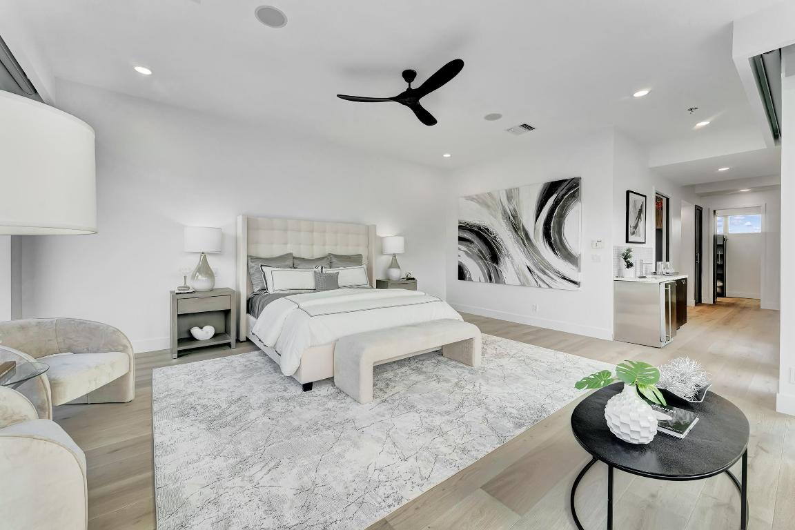 1005 Rhodes Villa Avenue