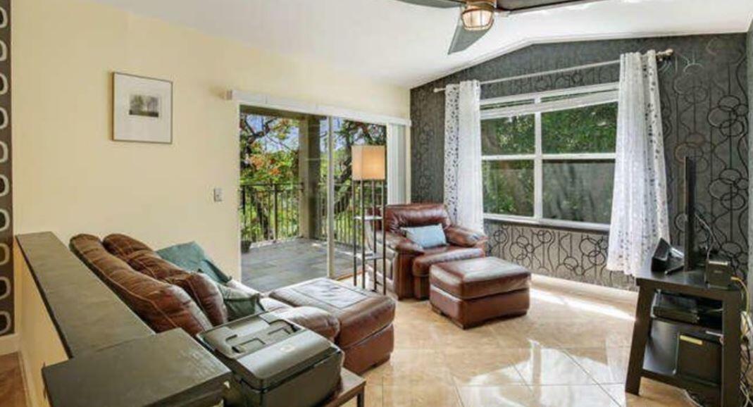 1745 Palm Cove Boulevard 3-305