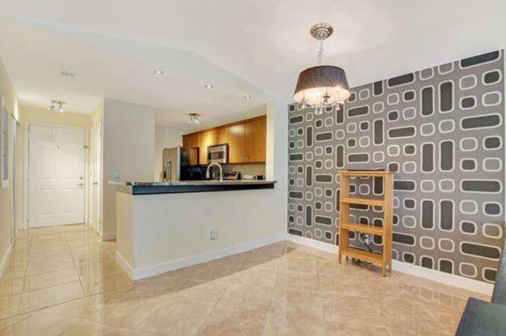 1745 Palm Cove Boulevard 3-305