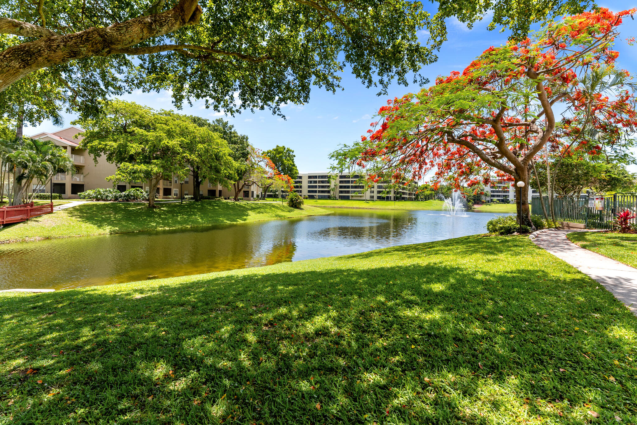 1745 Palm Cove Boulevard 3-305