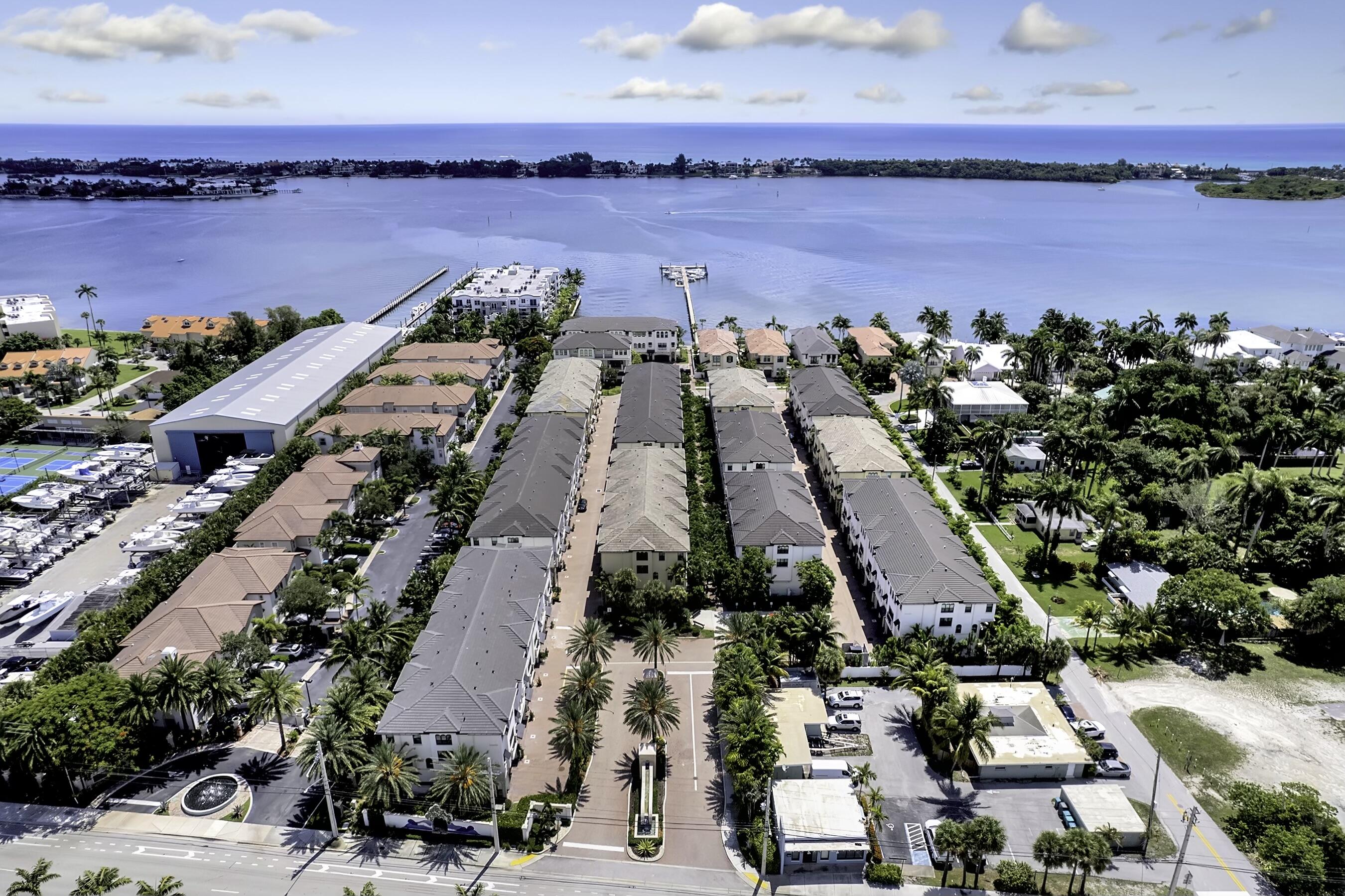 613 Windward Circle S