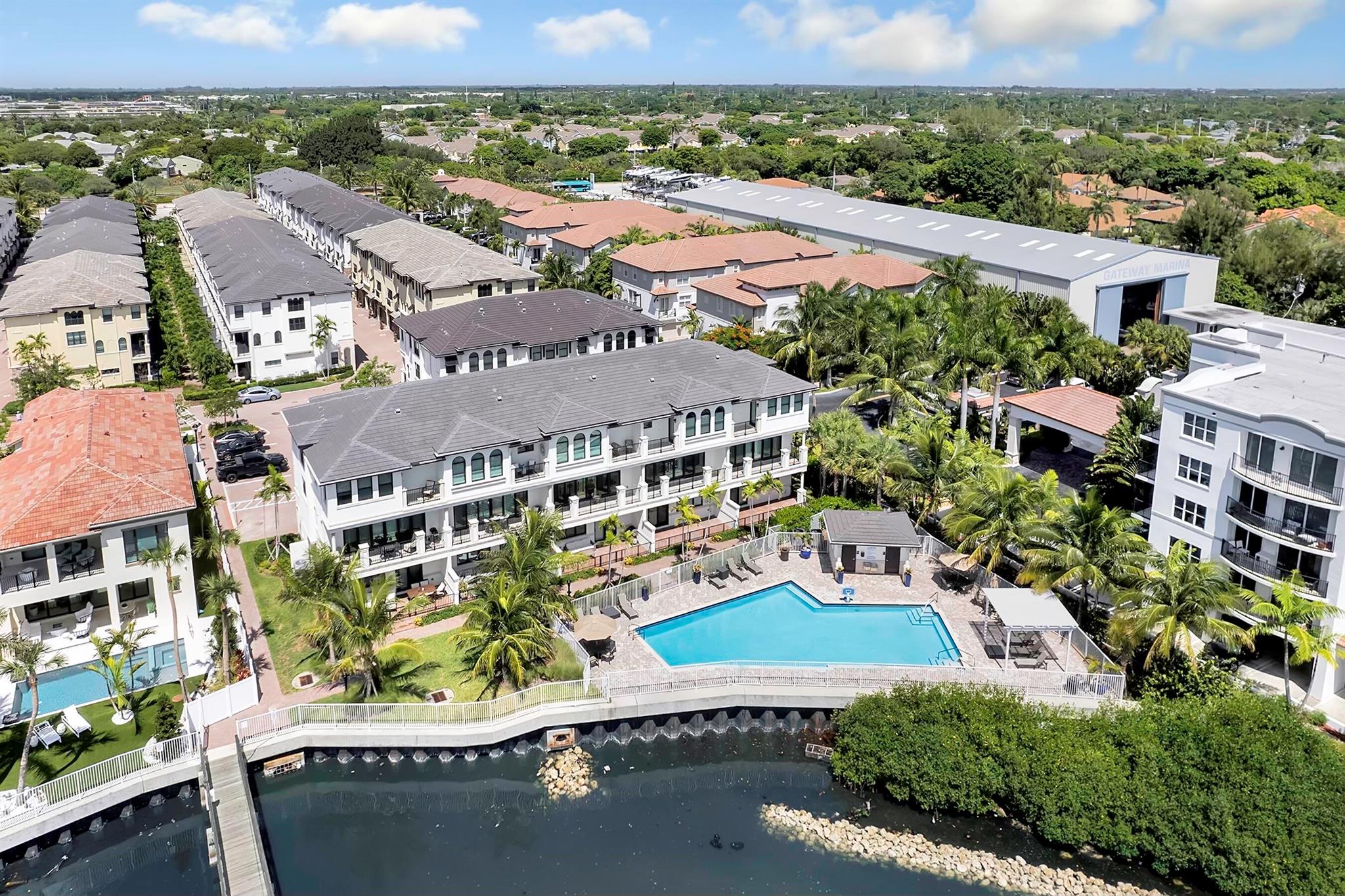 613 Windward Circle S