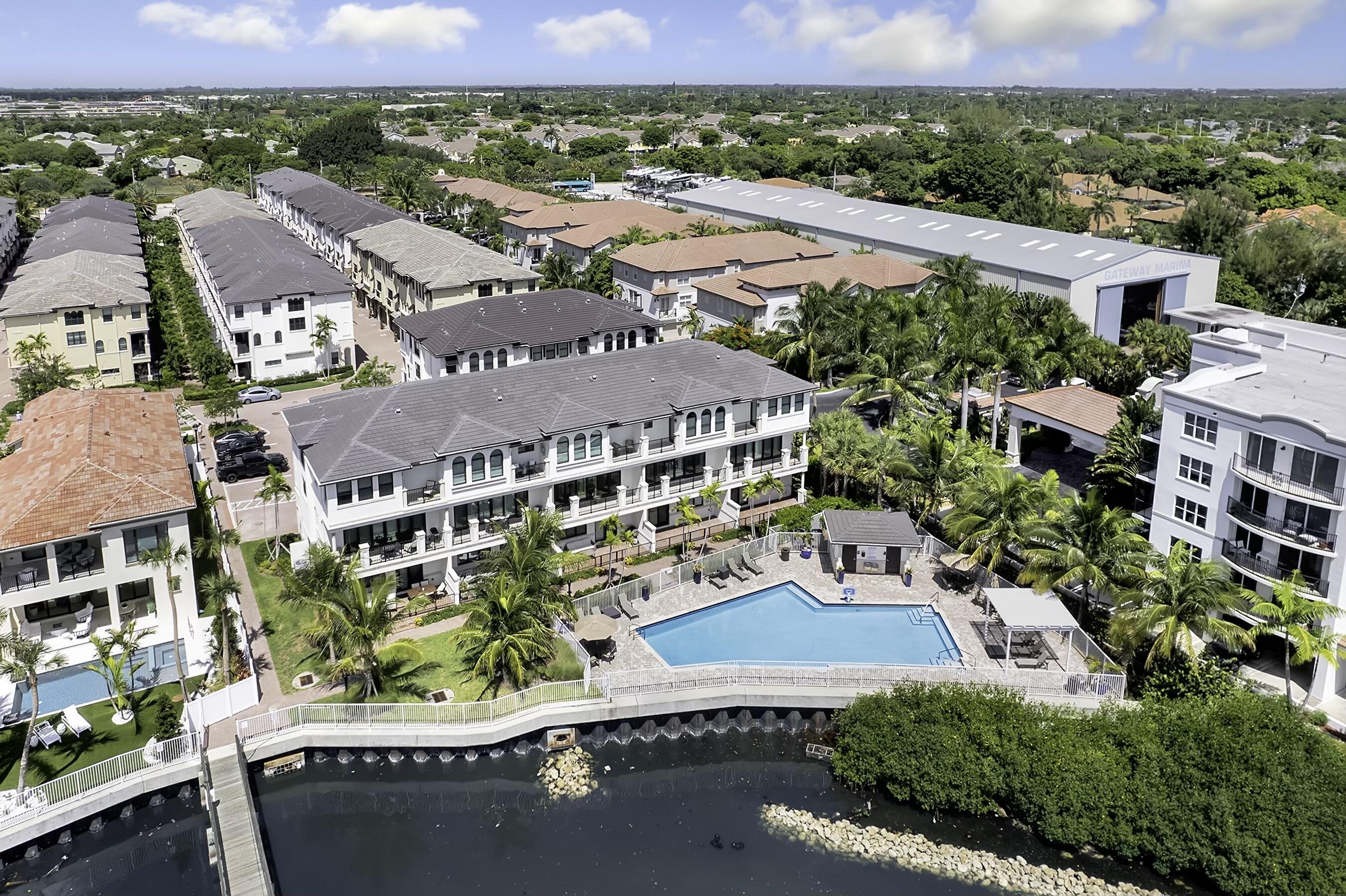 613 Windward Circle S