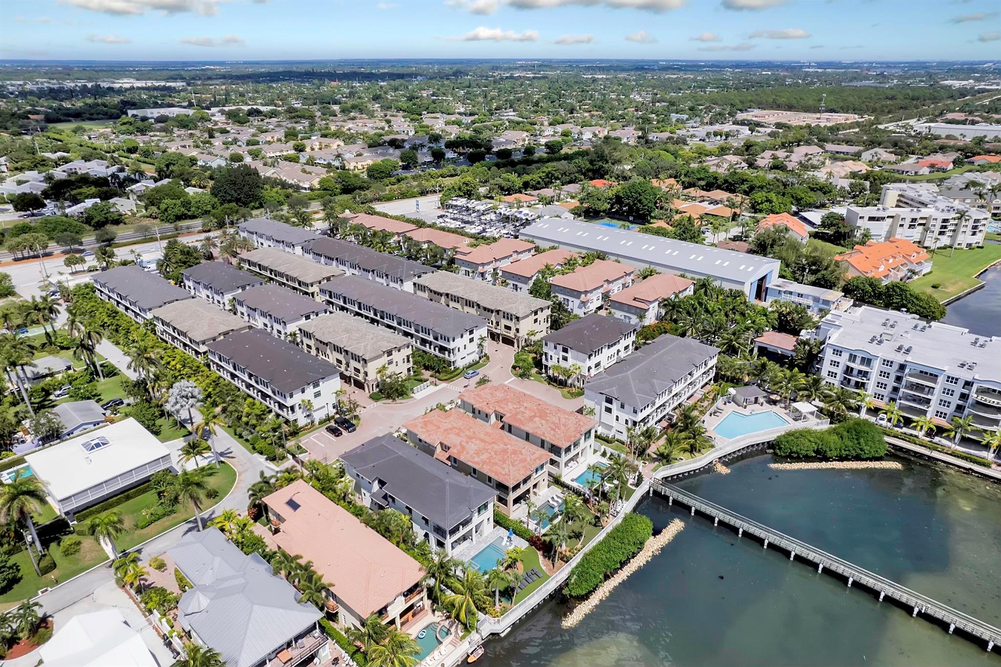 613 Windward Circle S