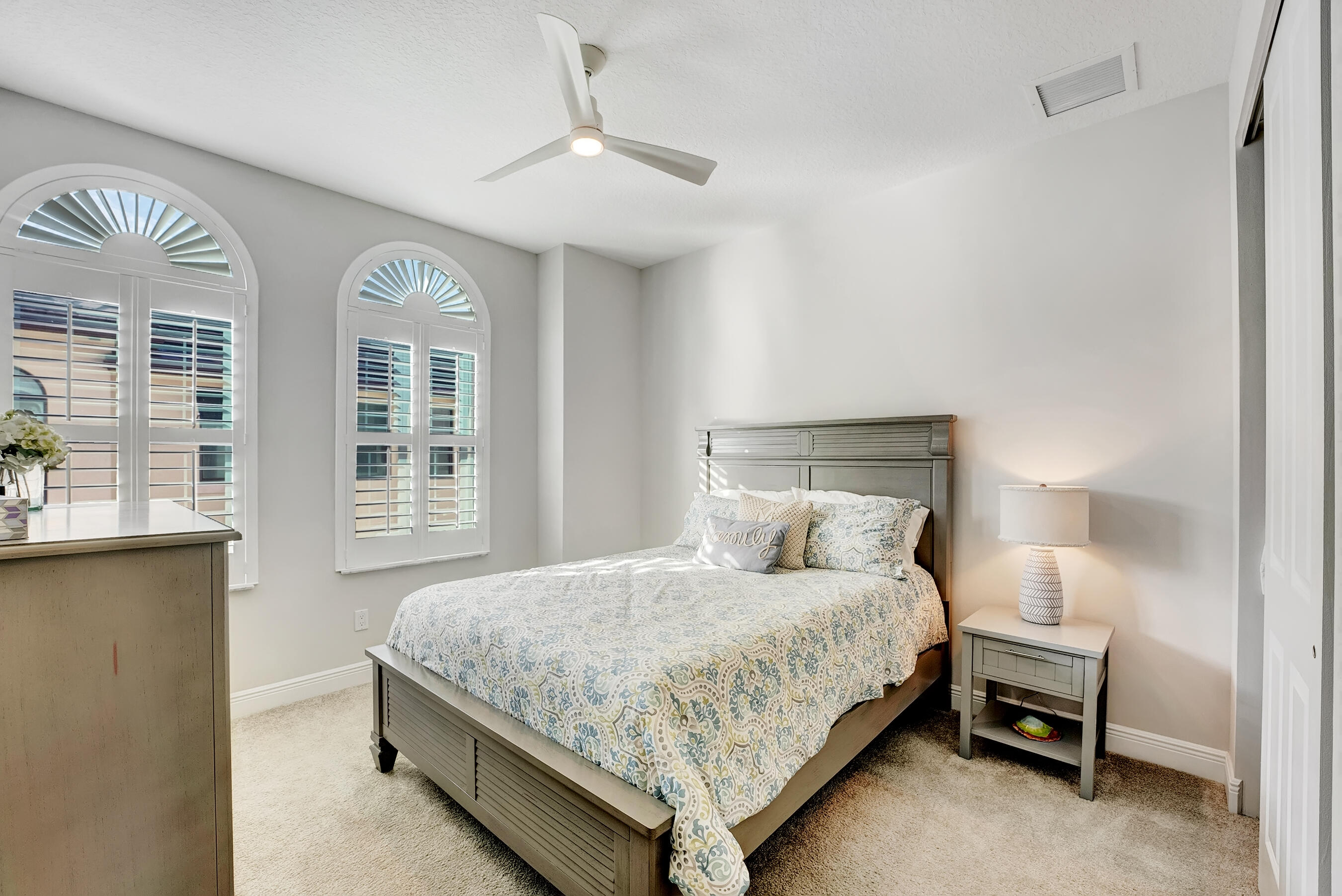 613 Windward Circle S