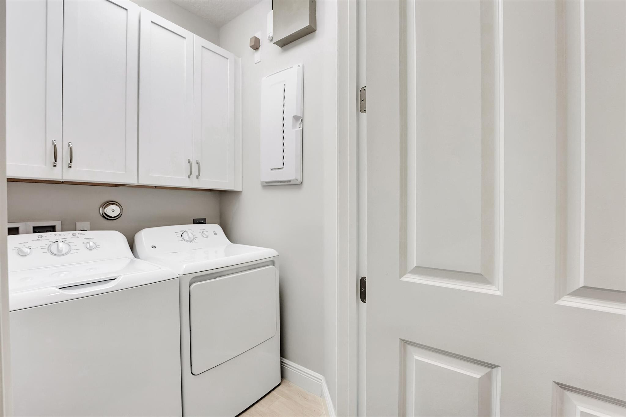 613 Windward Circle S