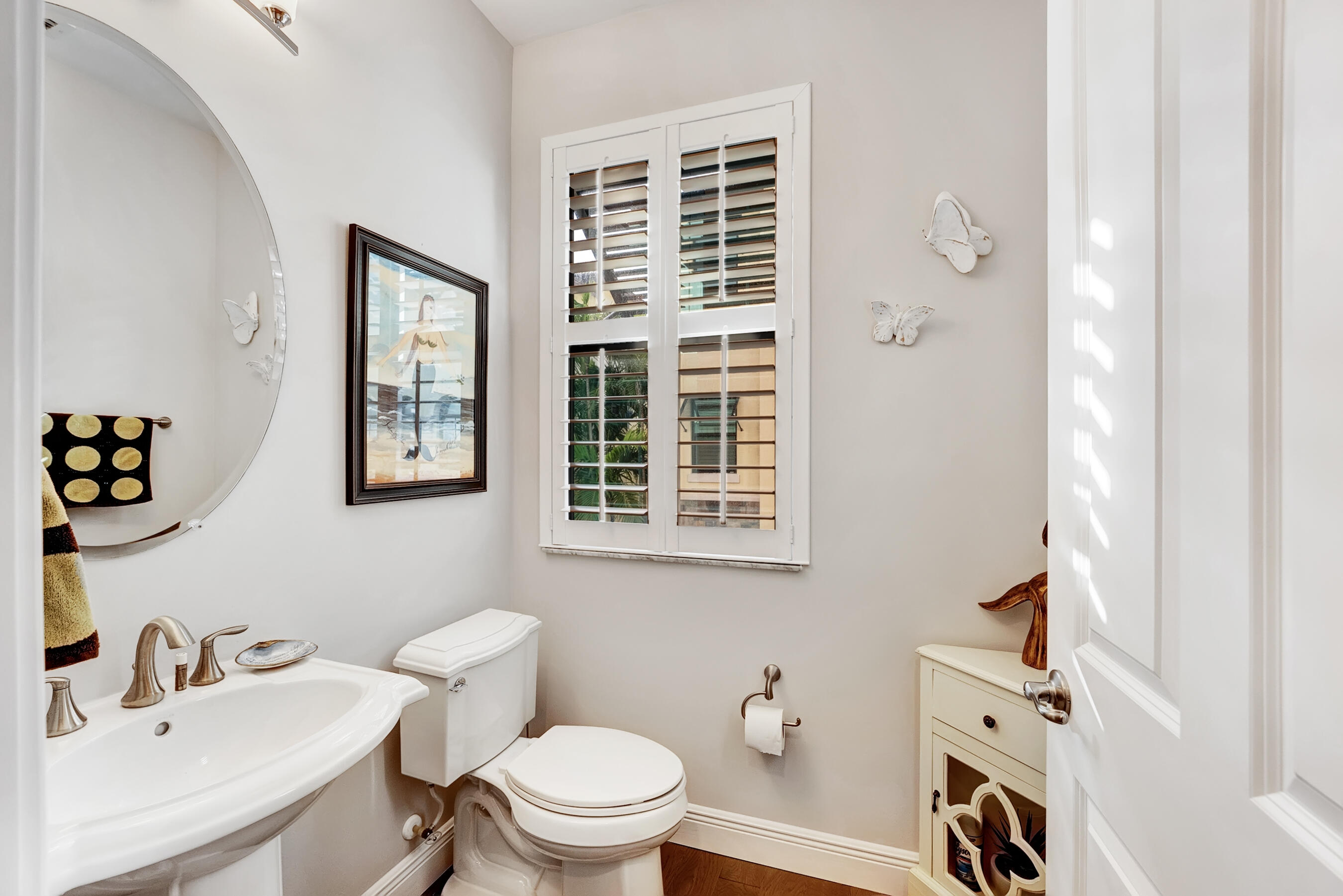 613 Windward Circle S