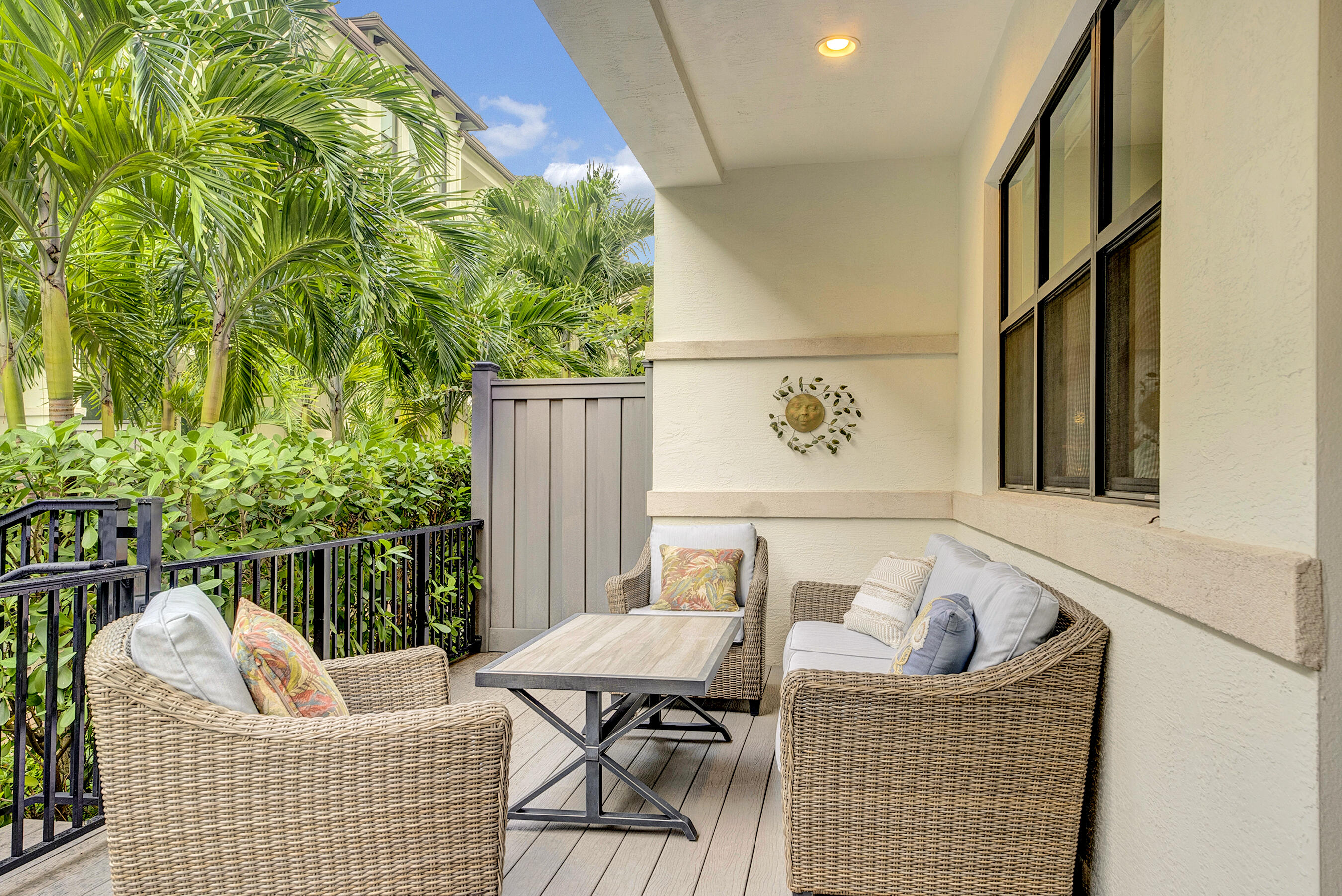 613 Windward Circle S