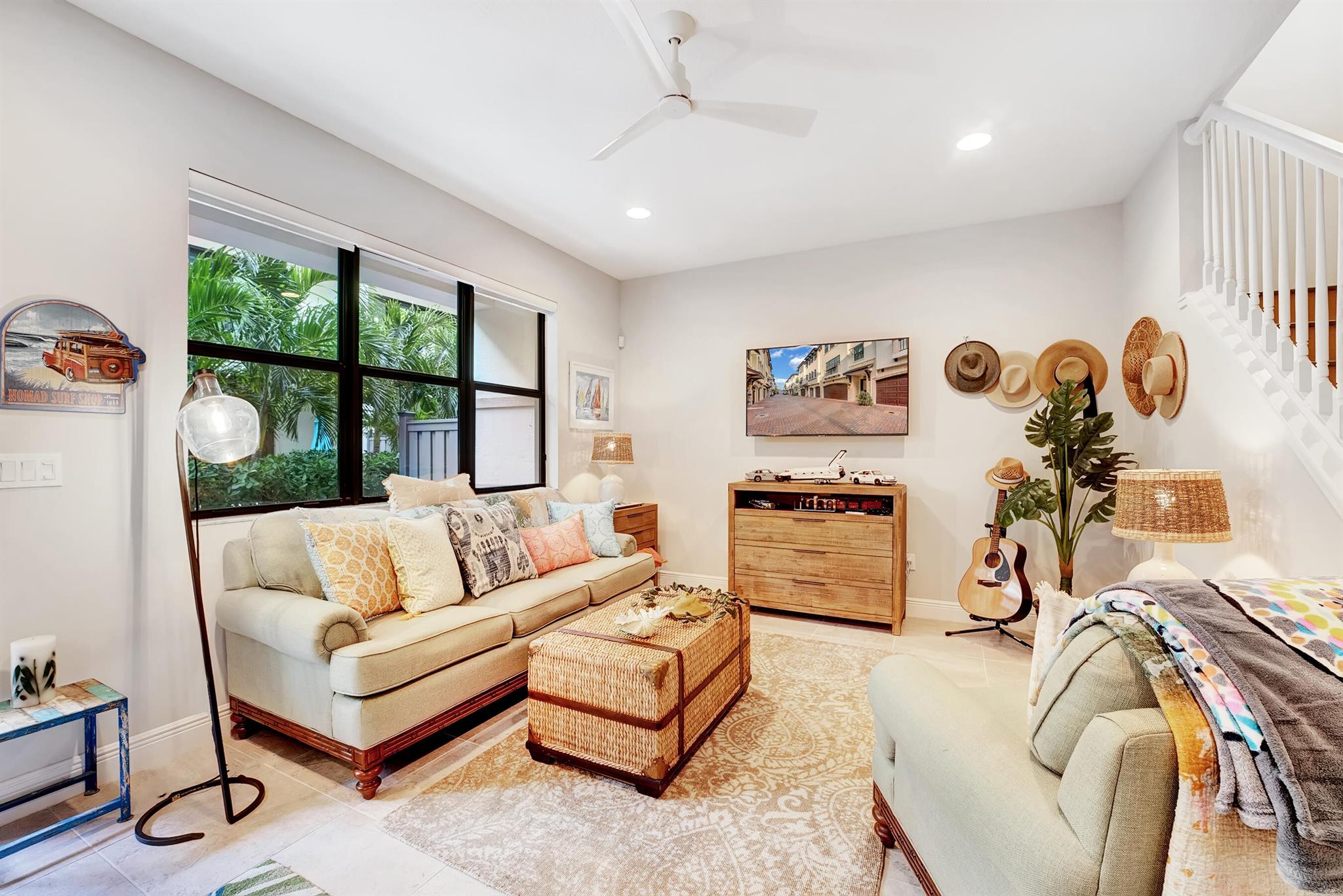 613 Windward Circle S