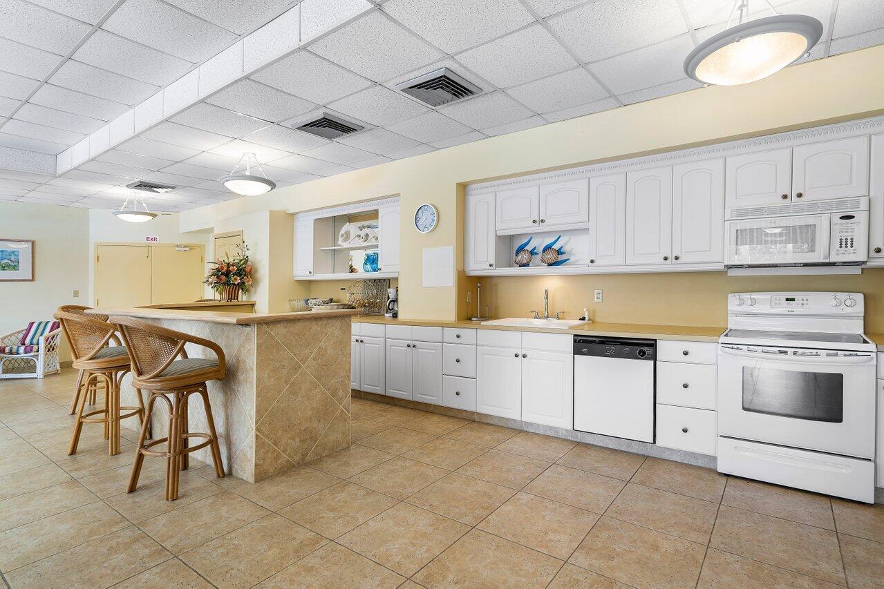 555 SE 6th Avenue 12 C