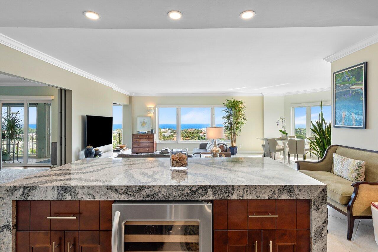 555 SE 6th Avenue 12 C