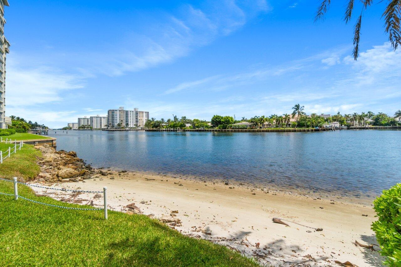 555 SE 6th Avenue 12 C