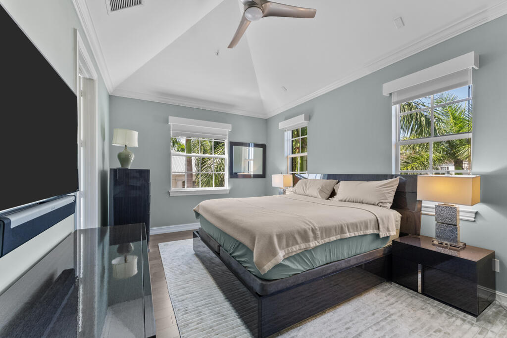 347 E Cannery Row Circle