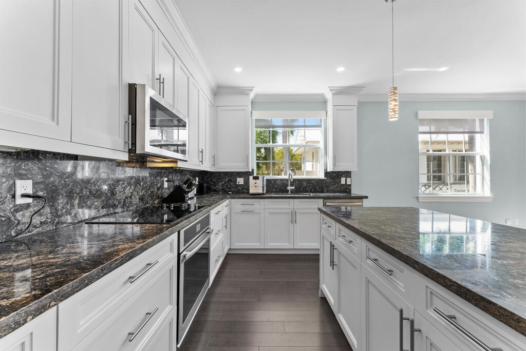 347 E Cannery Row Circle