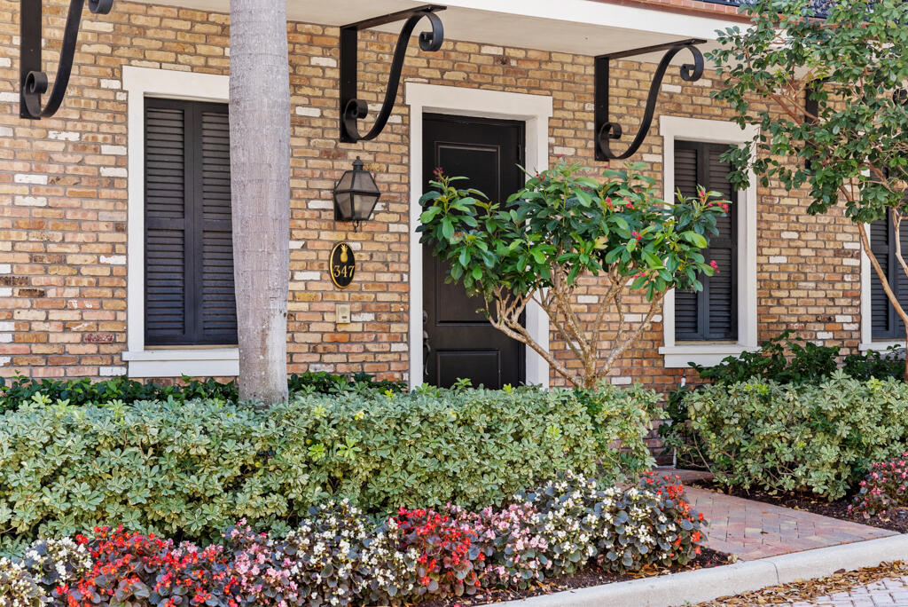 347 E Cannery Row Circle