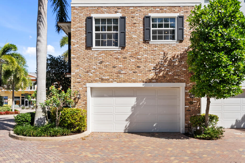 347 E Cannery Row Circle